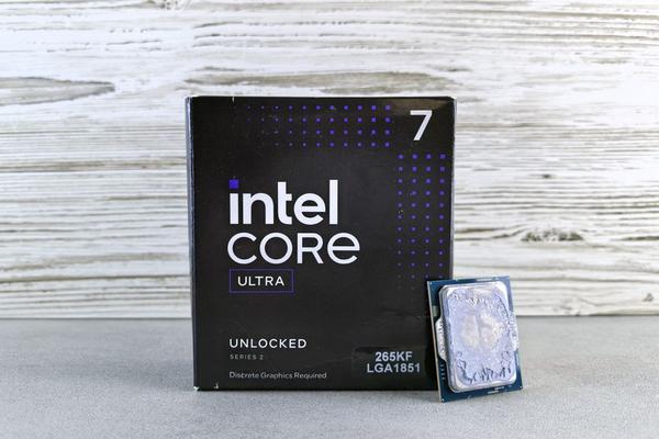 snapdragon x elite vs intel core ultra laptop